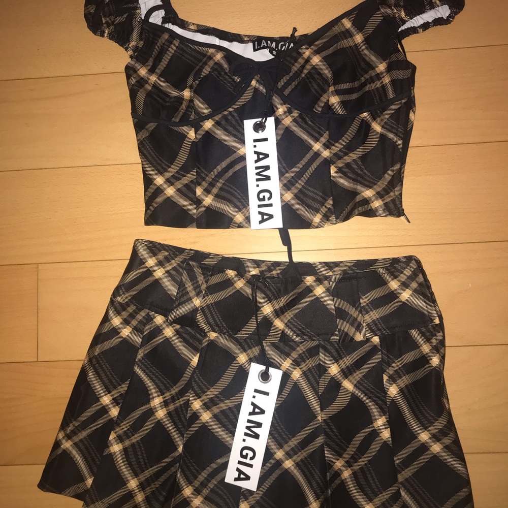 BRAND NEW I AM GIA SET SIZE SMALL